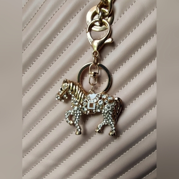 Gold Tone Horse Bag Charm Keychain - Picture 1 of 2